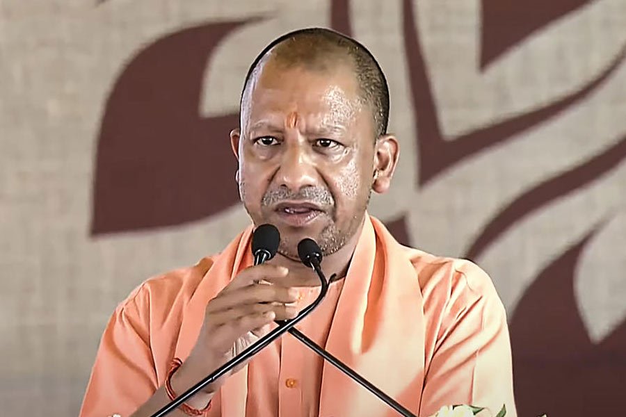 जनपद सोनभद्र में माननीय मुख्यमंत्री उ0प्र0 सरकार के कार्यक्रम स्थल एवं सुरक्षा व्यवस्था का  एवं अन्य अधिकारीगण द्वारा लिया गया जायजा