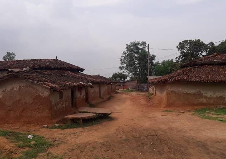 झूला झूलते समय मासूम की दर्दनाक मौत, गांव में पसरा मातम