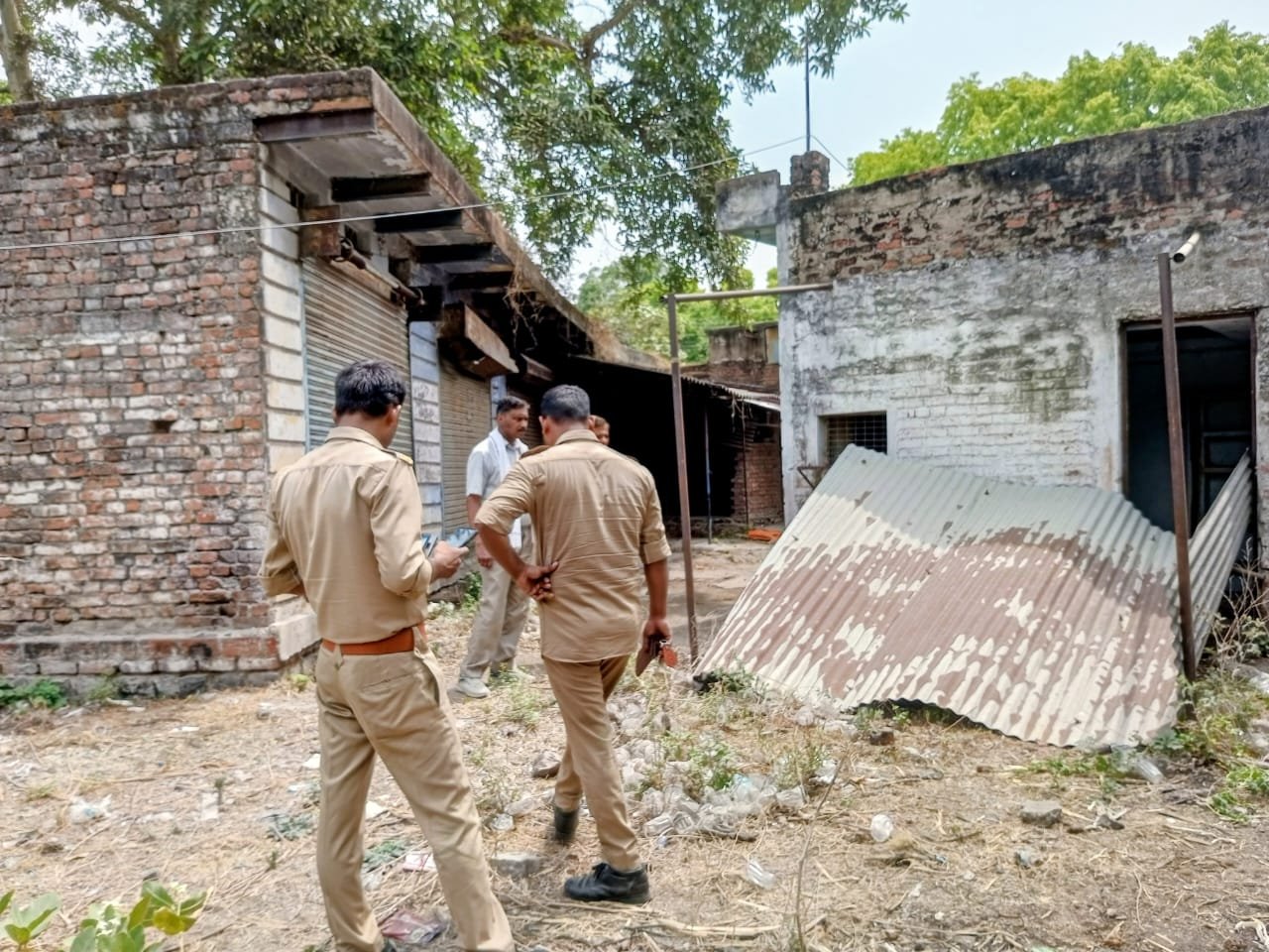 अब डकैती पर उतारू: गजब दुस्साहसिक हो चले हैं ओबरा के कबाड़ चोर कबाड़ी और नशेड़ी 