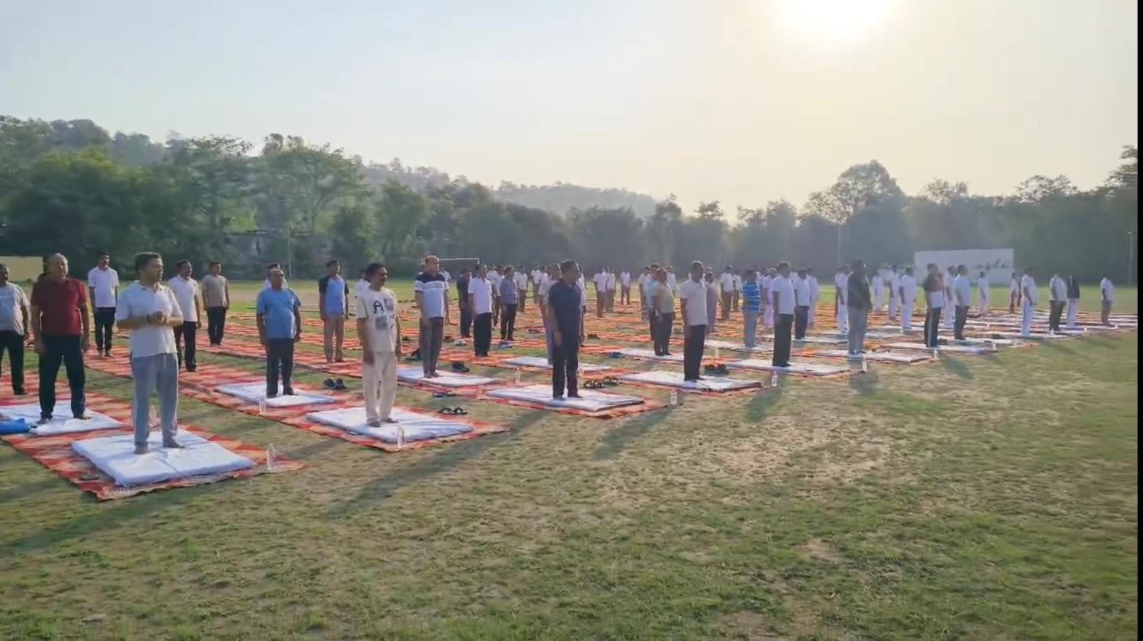 अनपरा सोनभद्र 12वें अंतरराष्ट्रीय योग दिवस पर अनपरा द्वारा सामूहिक योग कार्यक्रम का आयोजन